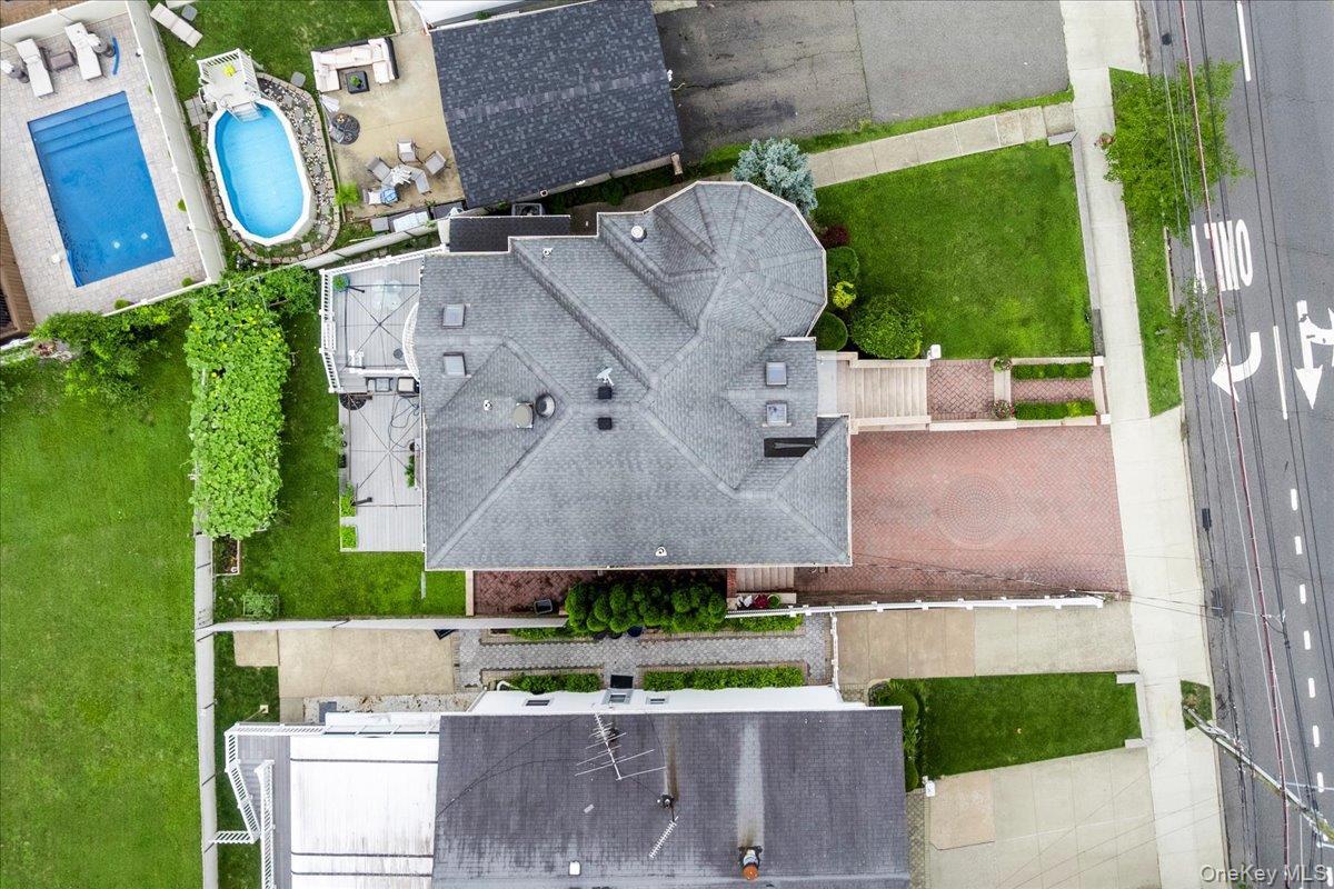Single Family Amboy Road Staten Island, NY 10312, MLS-1051187-34