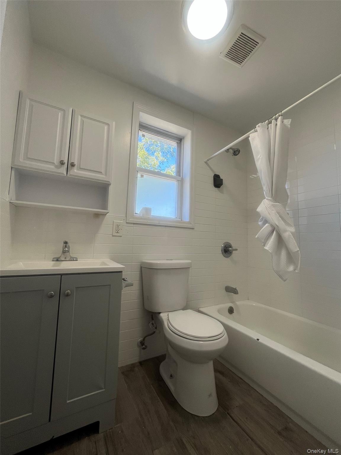 Single Family 77th Avenue Queens, NY 11366, MLS-1051213-7