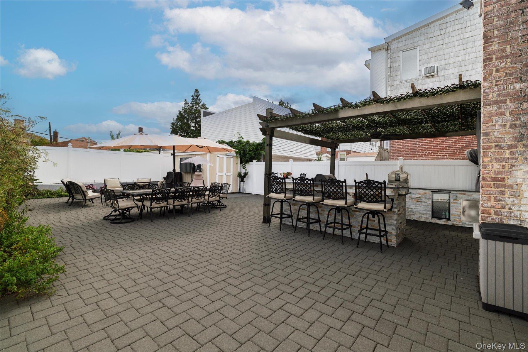 Single Family 96th Street Queens, NY 11414, MLS-1051221-18