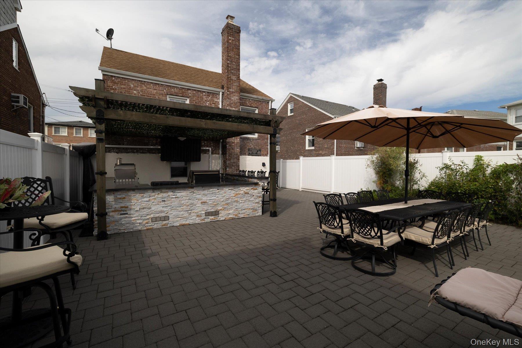 Single Family 96th Street Queens, NY 11414, MLS-1051221-19