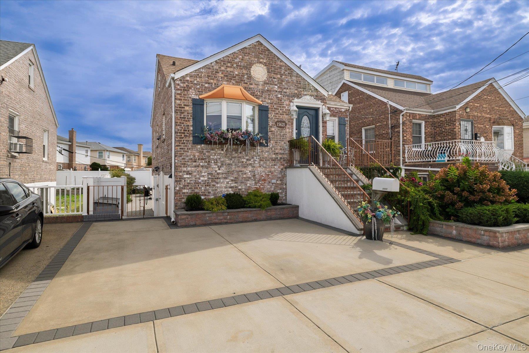 Single Family 96th Street Queens, NY 11414, MLS-1051221-25