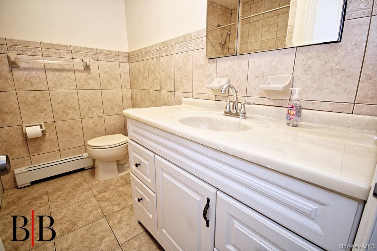 Single Family Bay 46 Street Brooklyn, NY 11214, MLS-1051222-17