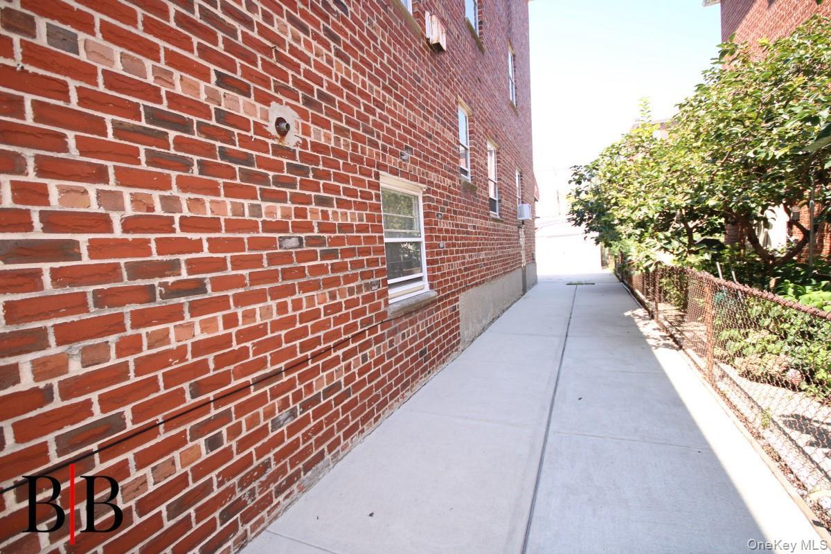 Single Family Bay 46 Street Brooklyn, NY 11214, MLS-1051222-38