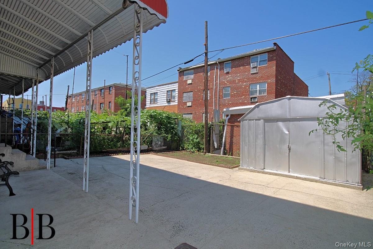 Single Family Bay 46 Street  Brooklyn, NY 11214, MLS-1051222-40