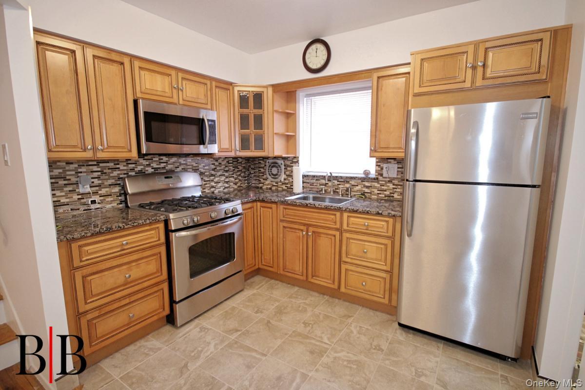Single Family Bay 46 Street Brooklyn, NY 11214, MLS-1051222-7