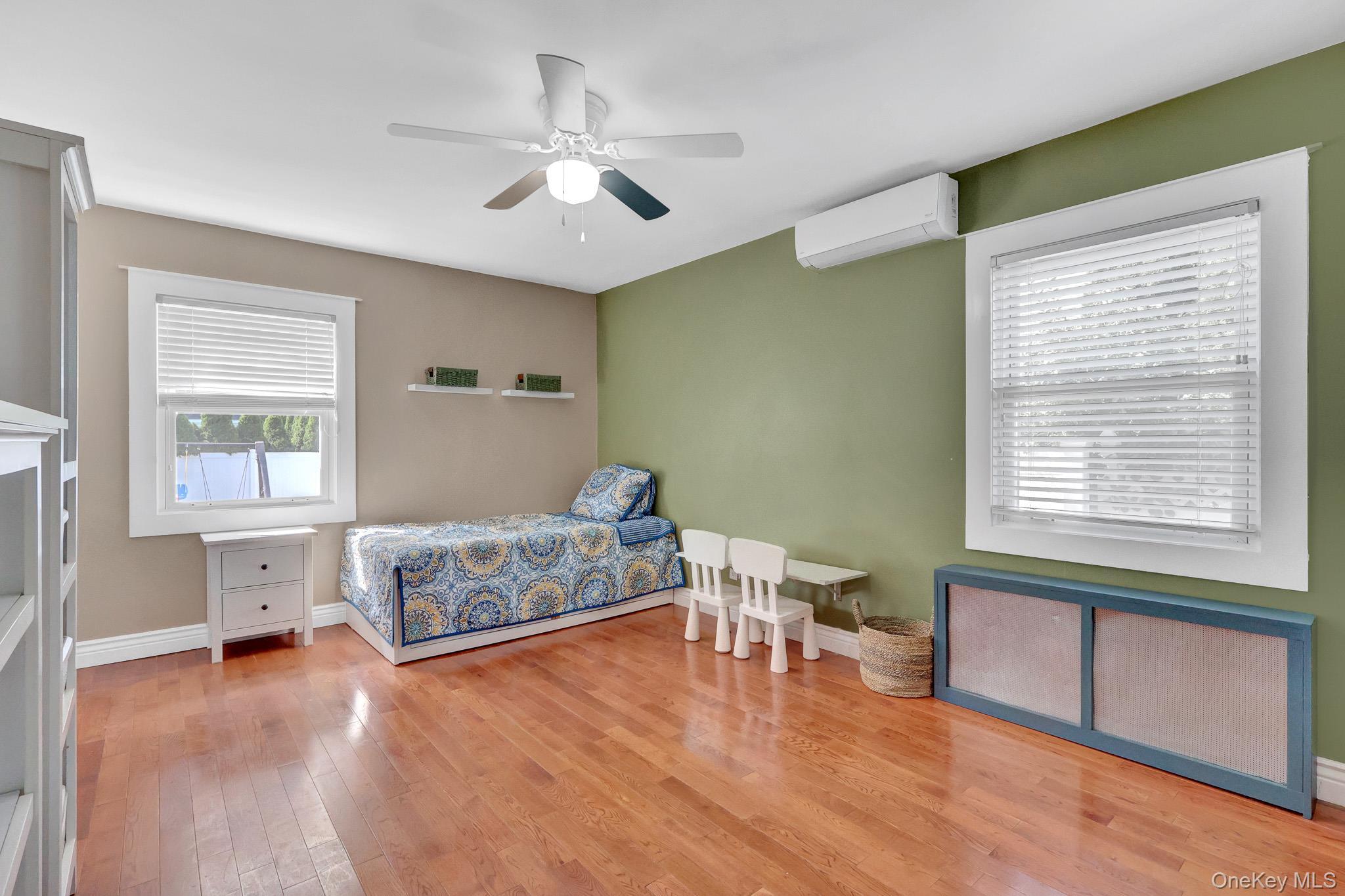 Single Family Clive Place Nassau County, NY 11572, MLS-1051223-17