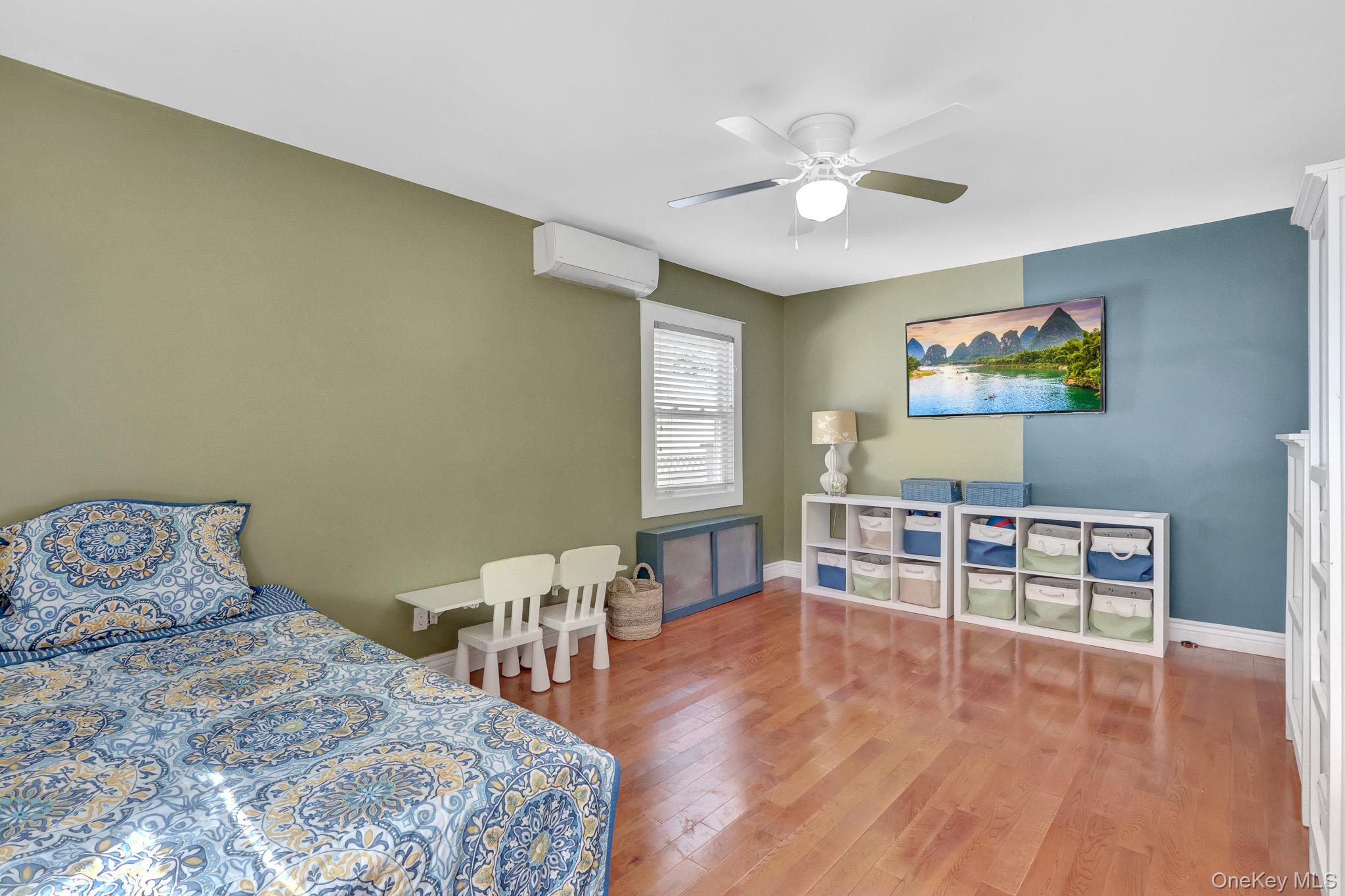 Single Family Clive Place Nassau County, NY 11572, MLS-1051223-18