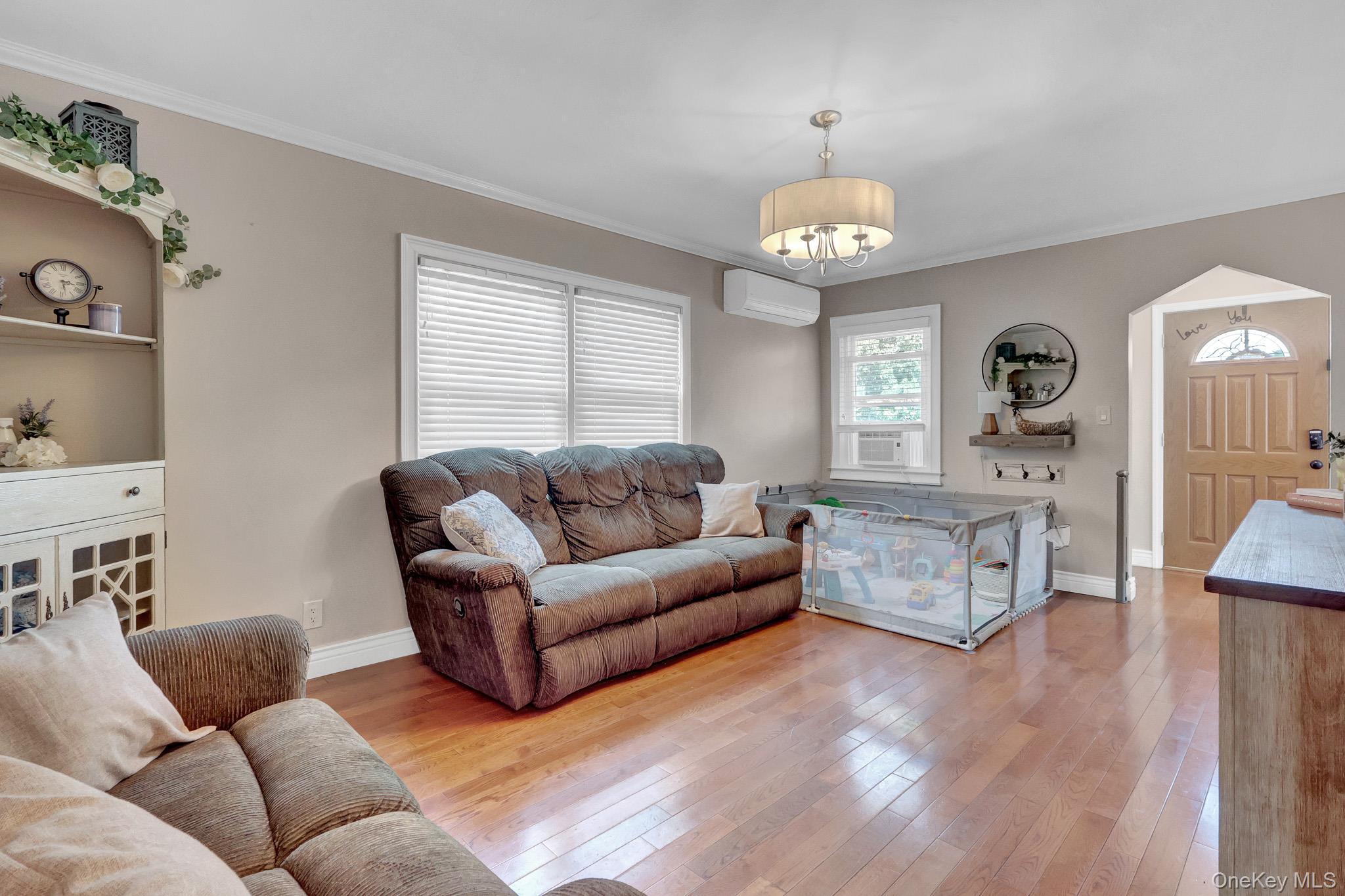 Single Family Clive Place Nassau County, NY 11572, MLS-1051223-6