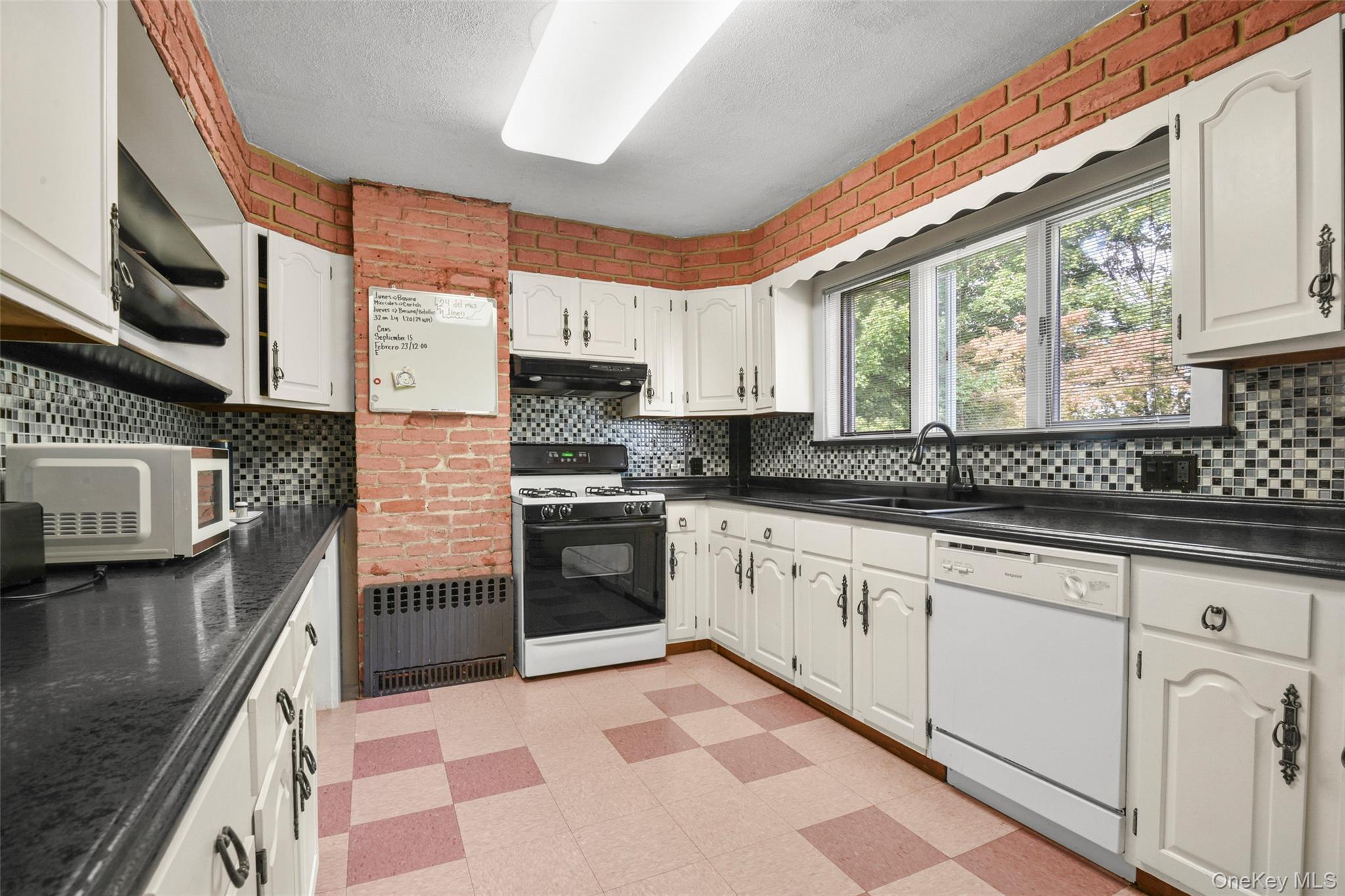 Single Family Ridgeview Avenue  Westchester County, NY 10606, MLS-1051224-8