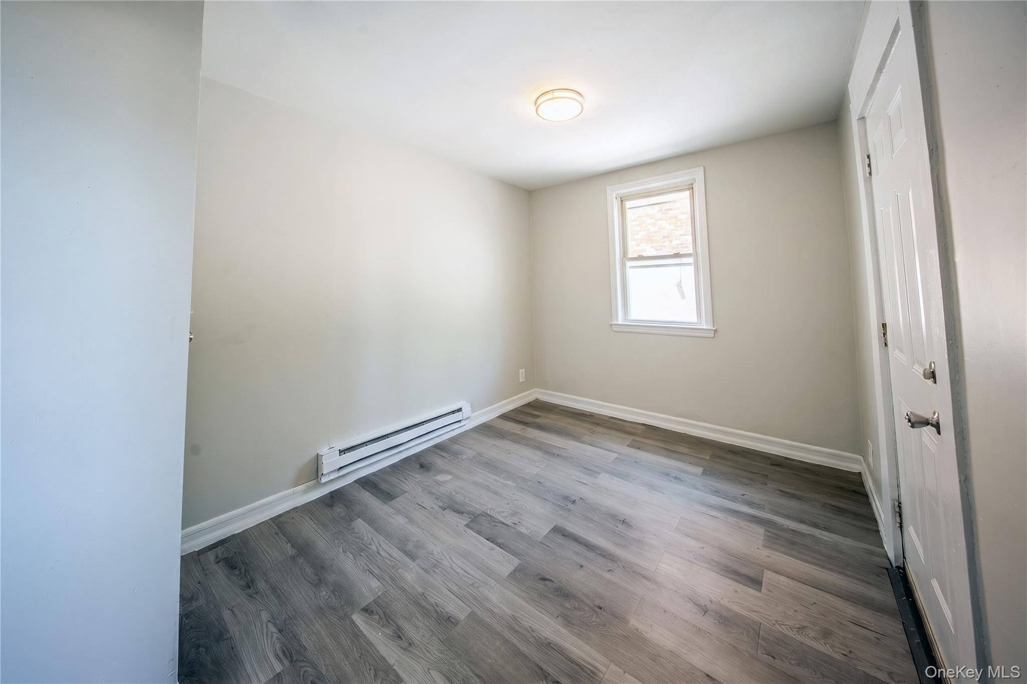 Single Family Palmer Avenue Bronx, NY 10466, MLS-1051260-25