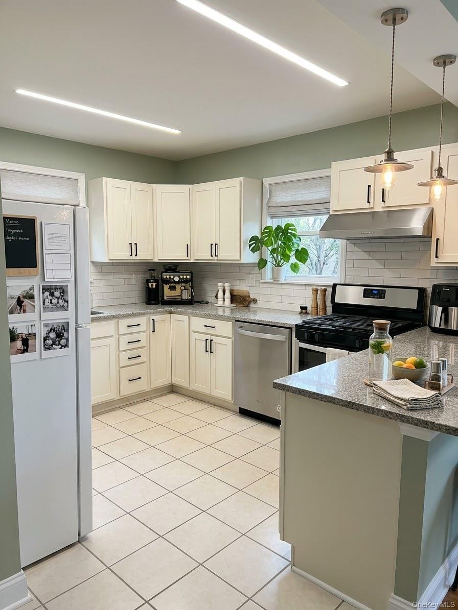 Single Family 9th Avenue  Queens, NY 11356, MLS-1051263-18