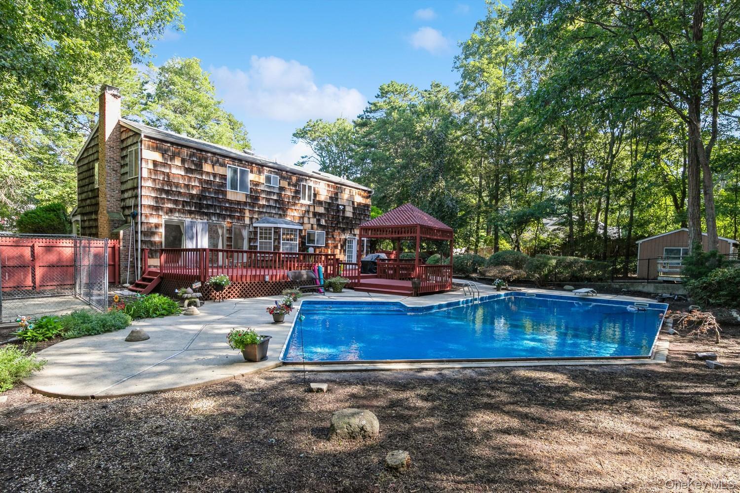 Single Family Kastal Drive Suffolk County, NY 11961, MLS-1051266-37