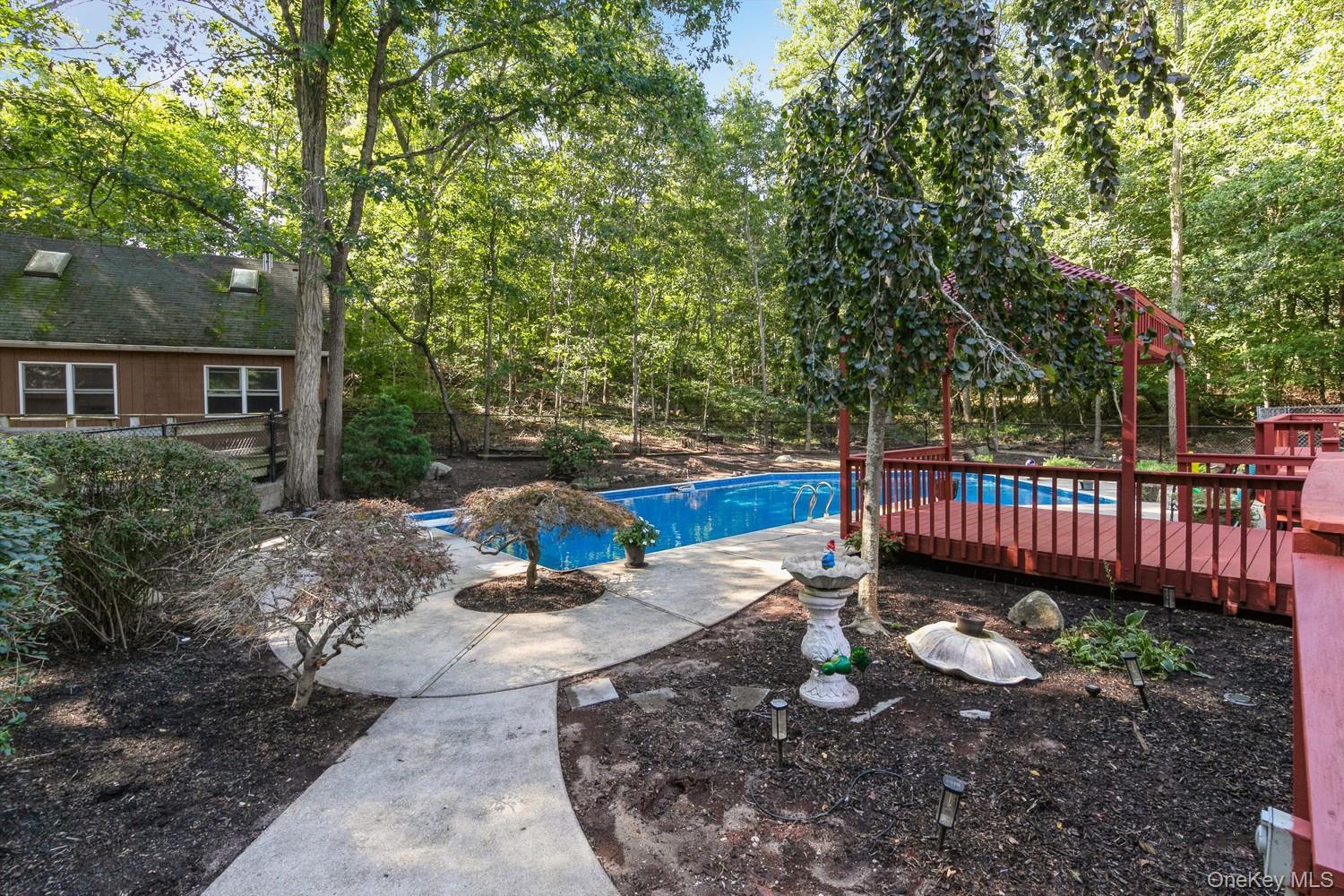 Single Family Kastal Drive Suffolk County, NY 11961, MLS-1051266-39