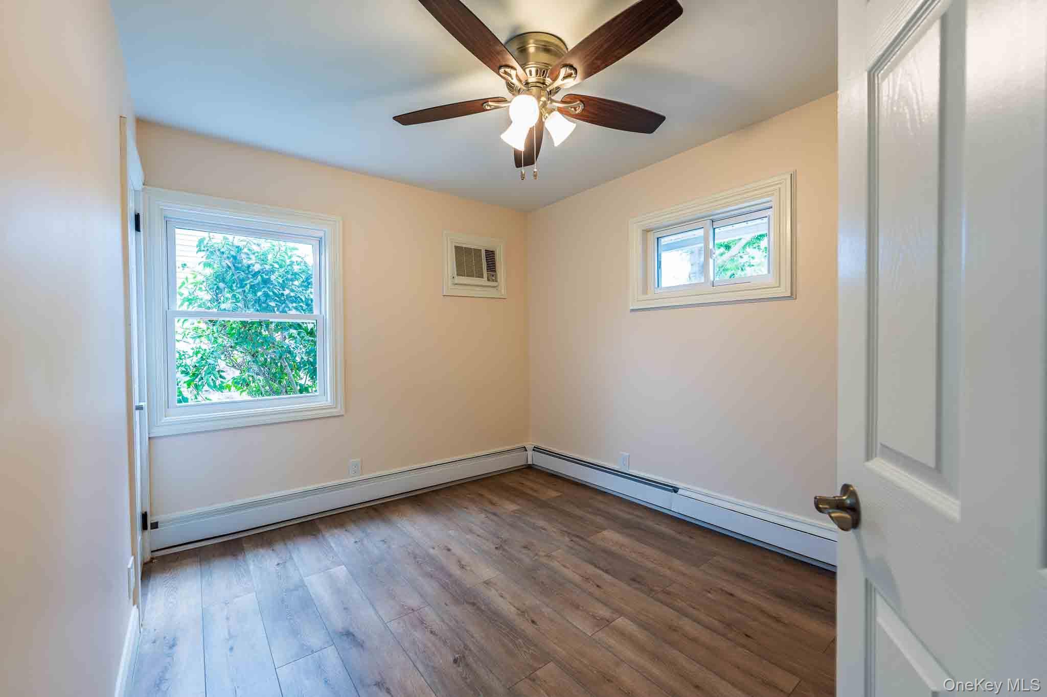 Single Family Park Lane  Nassau County, NY 11714, MLS-1051290-14