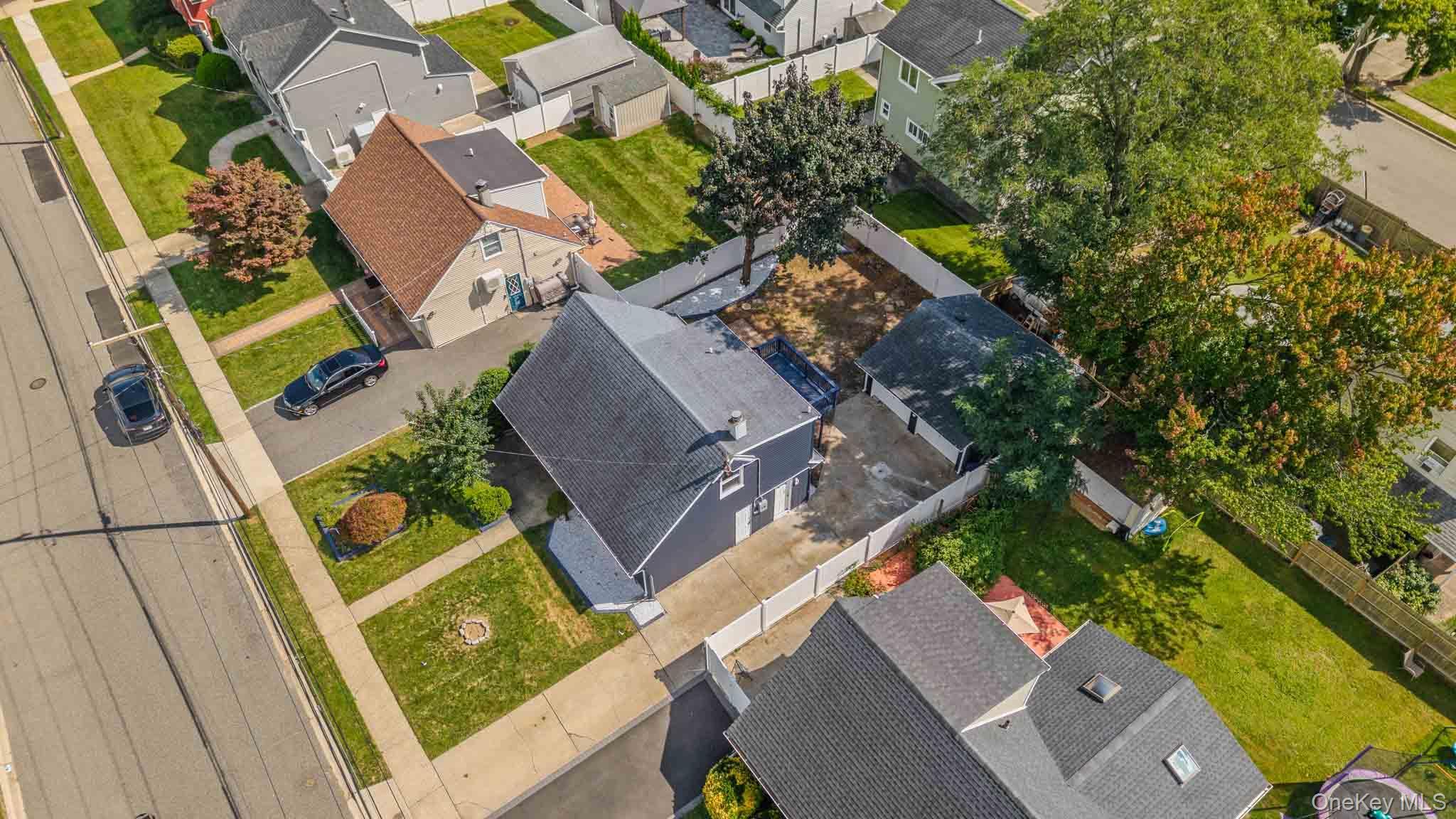 Single Family Park Lane  Nassau County, NY 11714, MLS-1051290-24