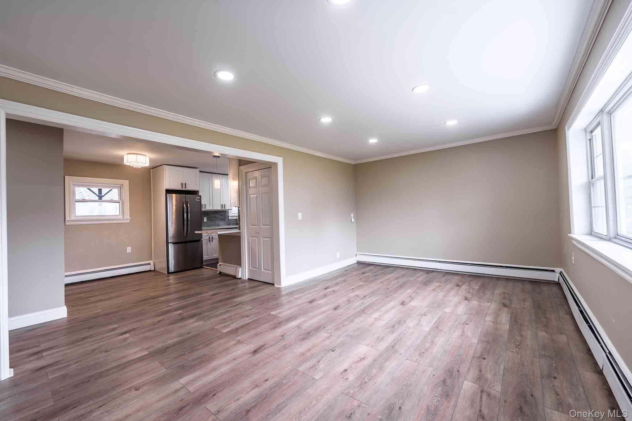 Single Family Park Lane  Nassau County, NY 11714, MLS-1051290-8