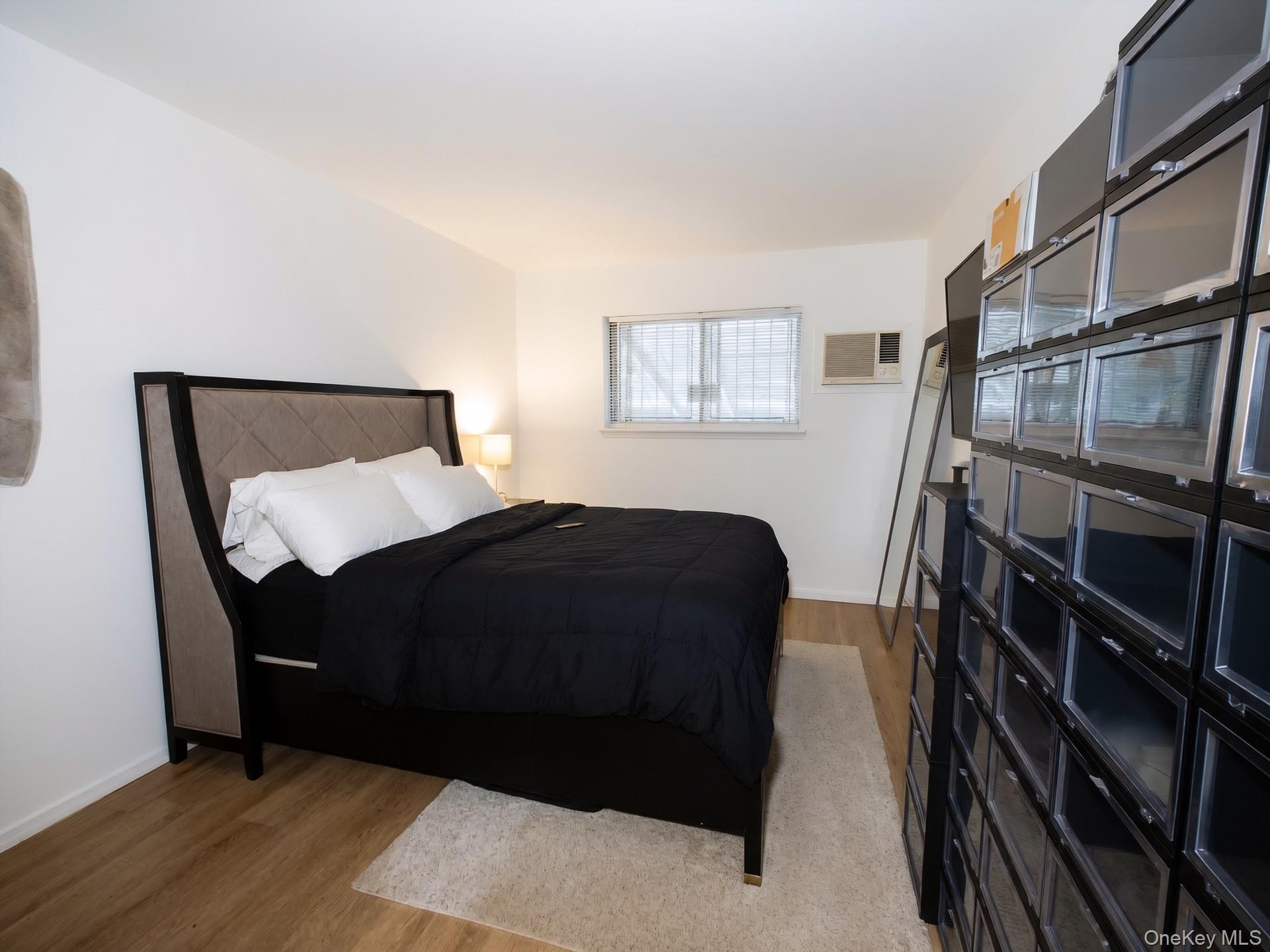 Single Family 157th Street  Queens, NY 11434, MLS-1051300-13
