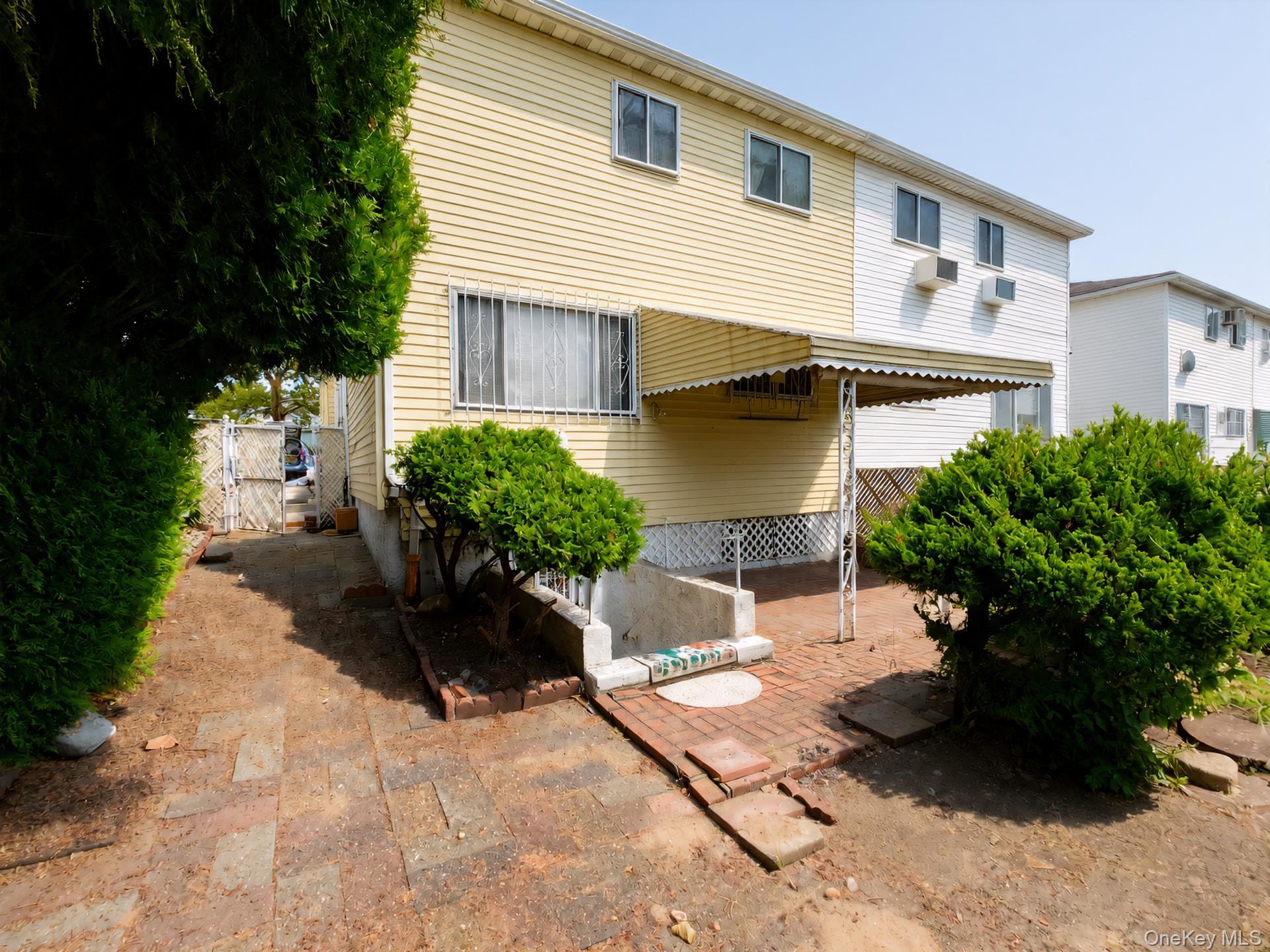 Single Family 157th Street  Queens, NY 11434, MLS-1051300-16