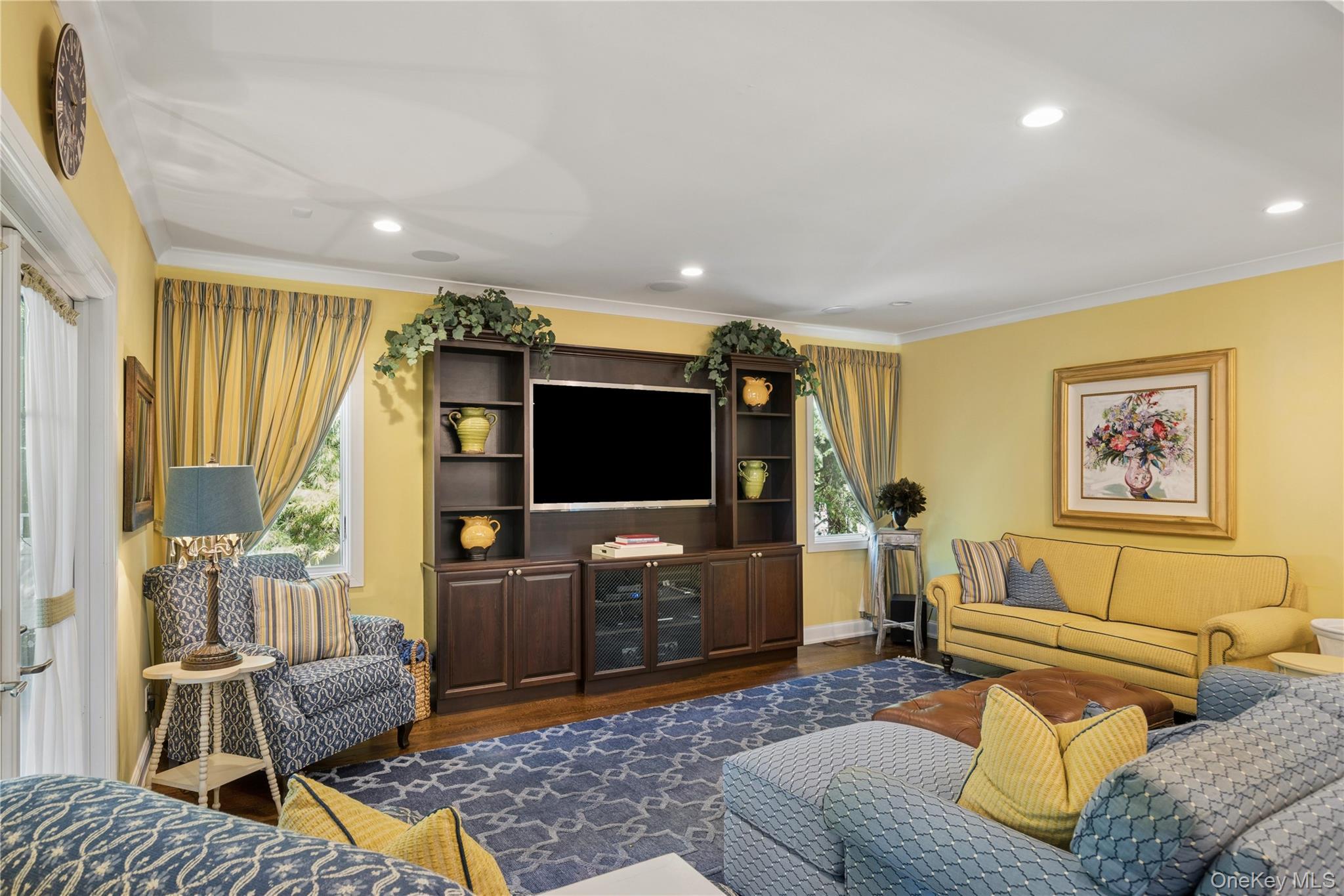 Single Family Esmond Avenue Suffolk County, NY 11747, MLS-1051306-17
