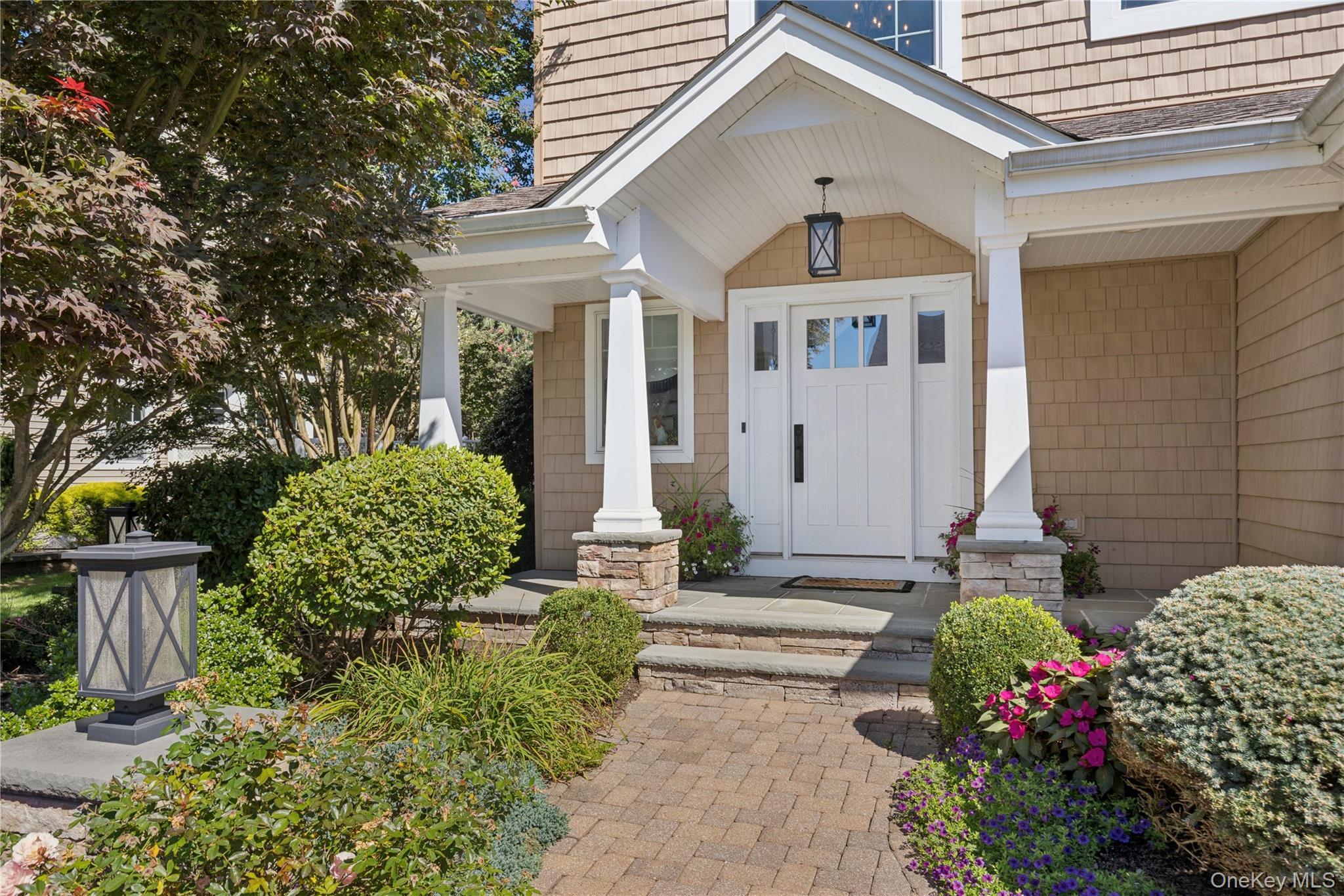 Single Family Esmond Avenue Suffolk County, NY 11747, MLS-1051306-3