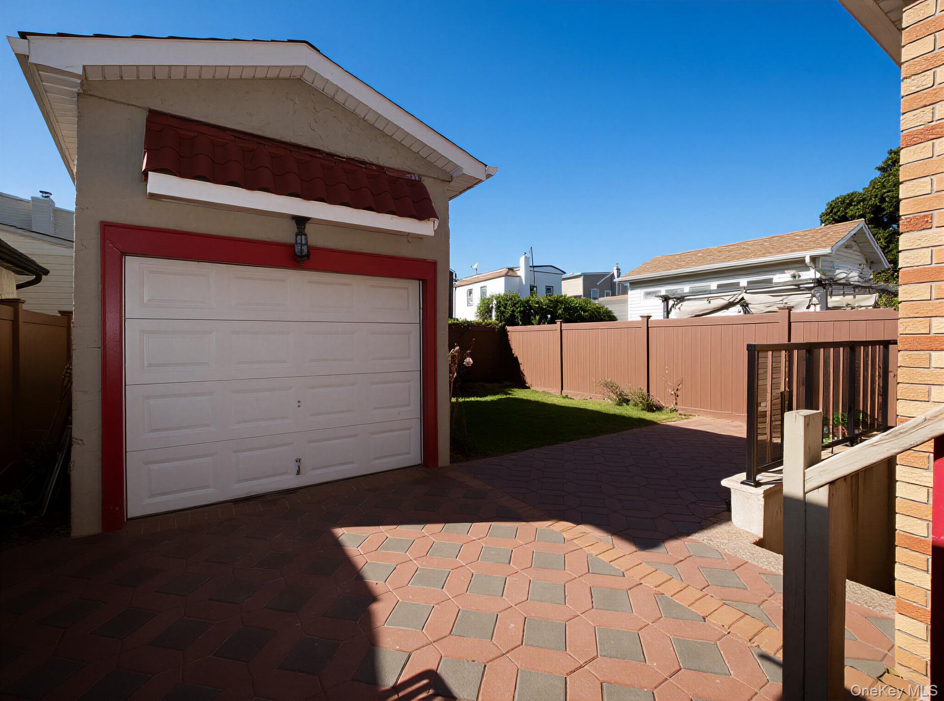 Single Family 233rd Street Queens, NY 11422, MLS-1051341-17