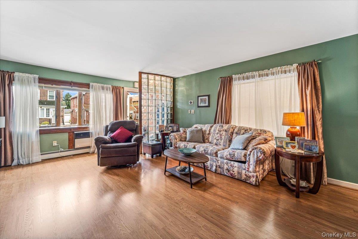 Single Family 34th Avenue Queens, NY 11361, MLS-1051348-3
