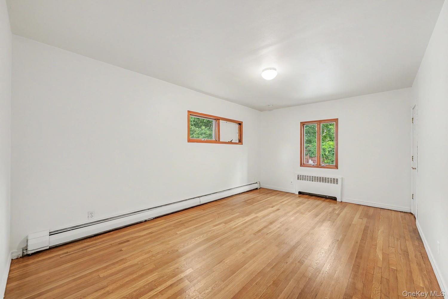 Single Family 13th Avenue Queens, NY 11357, MLS-1051378-14