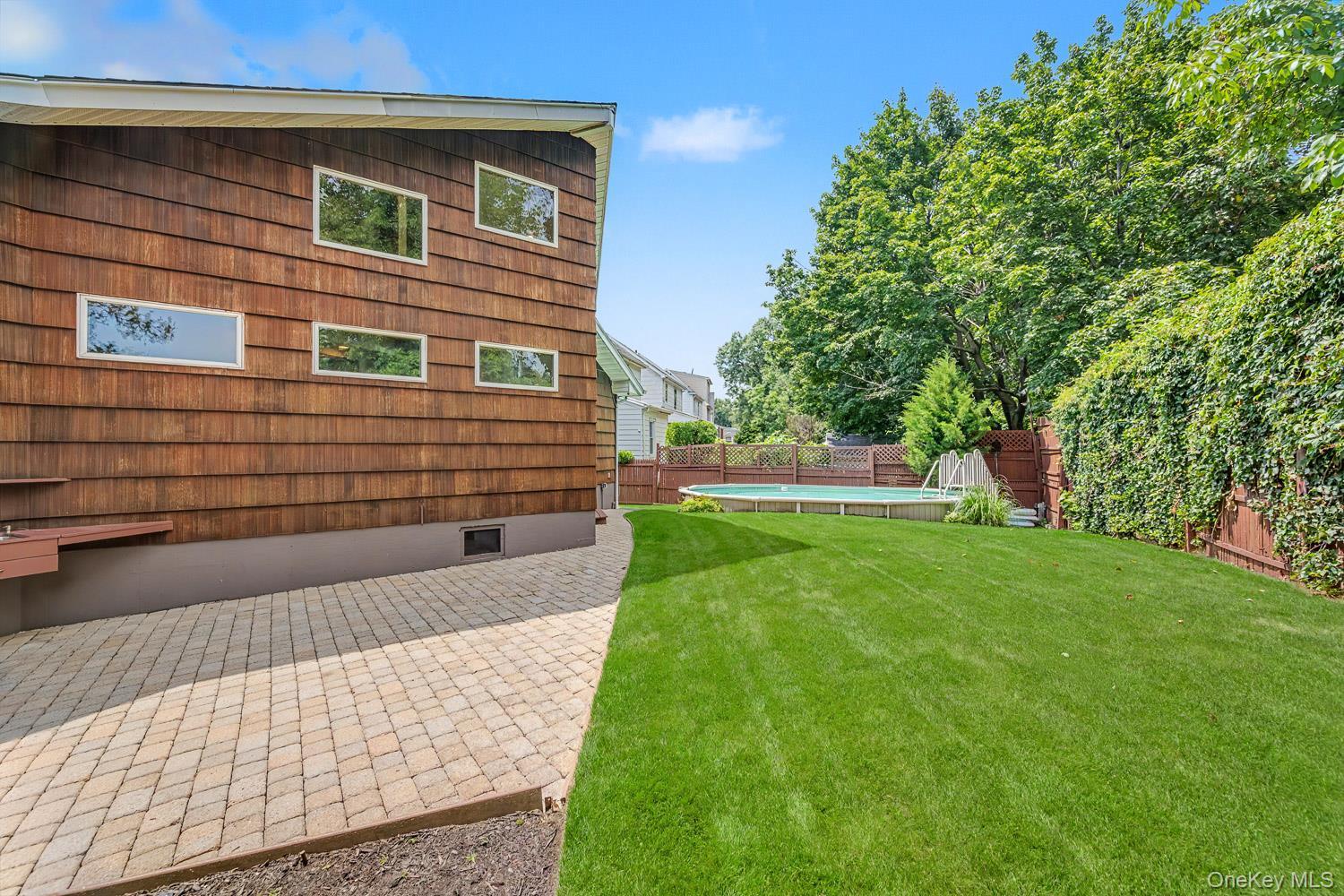 Single Family 13th Avenue Queens, NY 11357, MLS-1051378-25