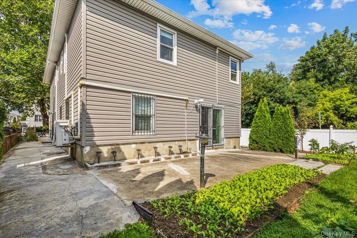 Single Family 137th Street  Queens, NY 11356, MLS-1051380-21
