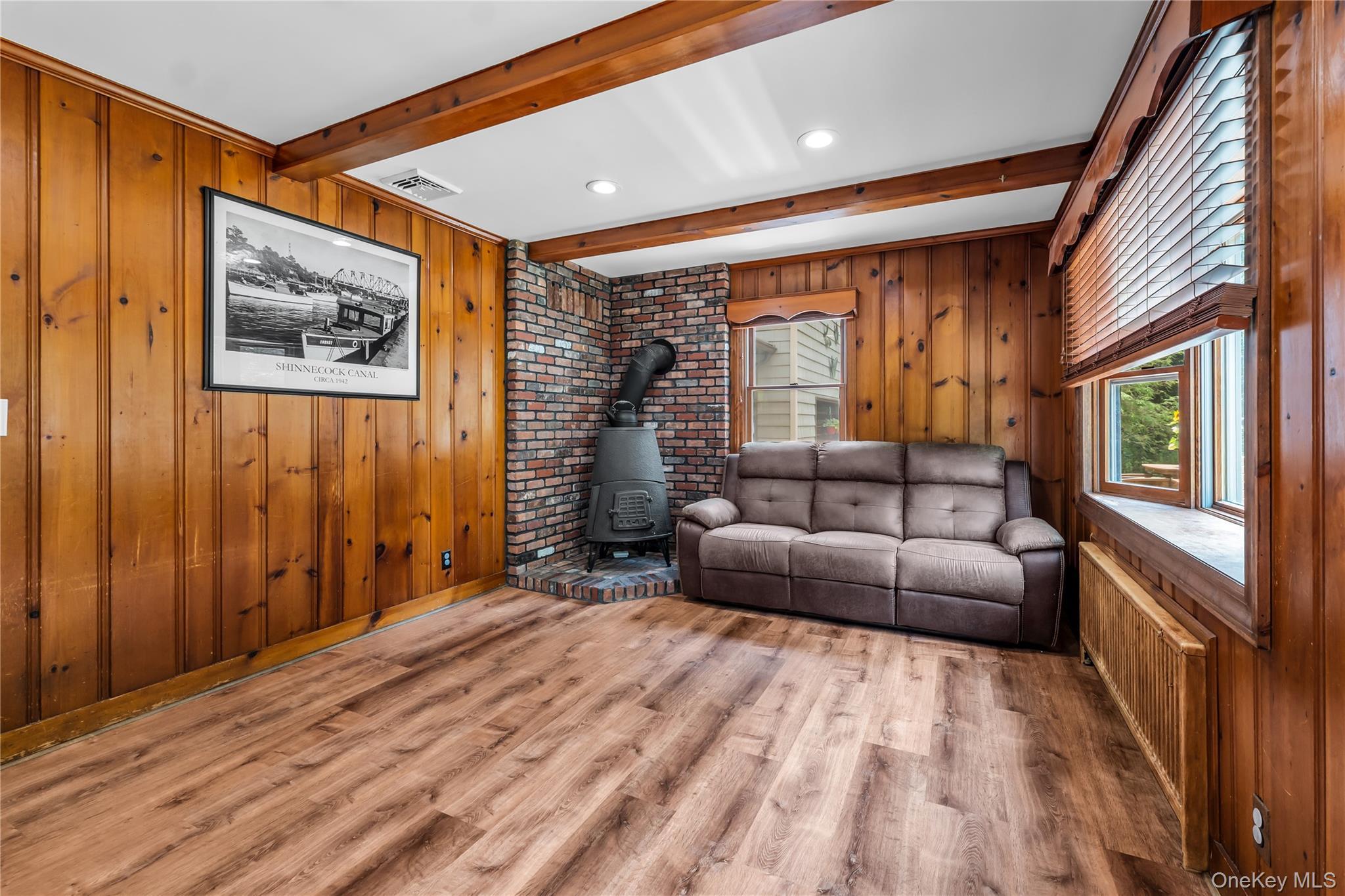 Single Family Hawkins Lane Suffolk County, NY 11719, MLS-1051406-11