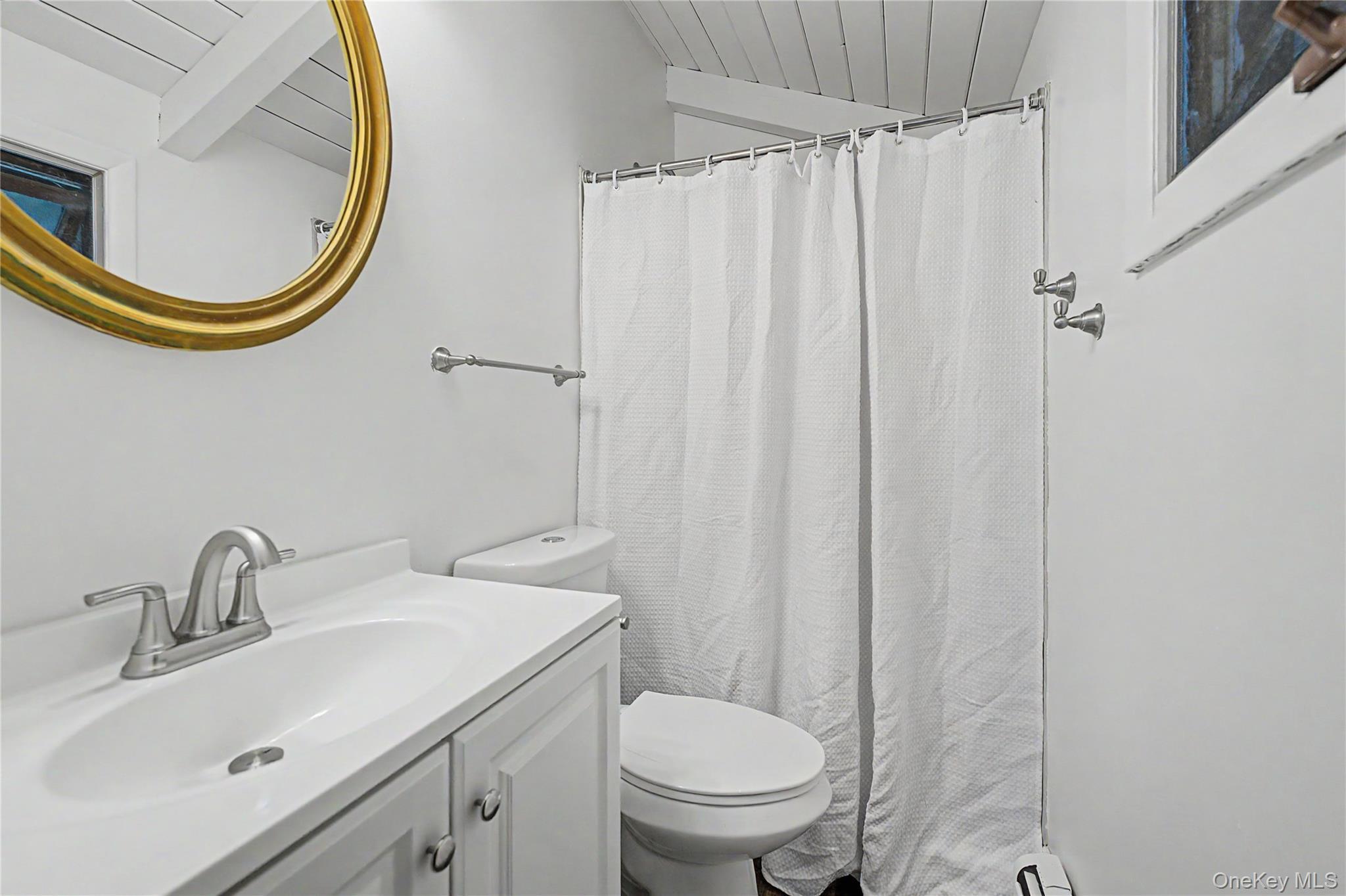 Single Family Hawkins Lane Suffolk County, NY 11719, MLS-1051406-26