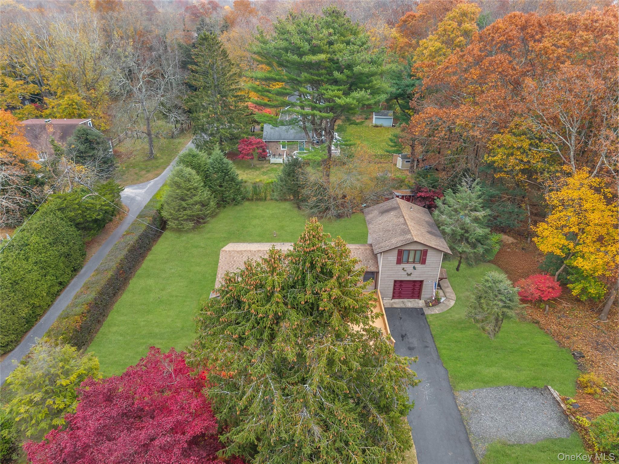 Single Family Hawkins Lane Suffolk County, NY 11719, MLS-1051406-6