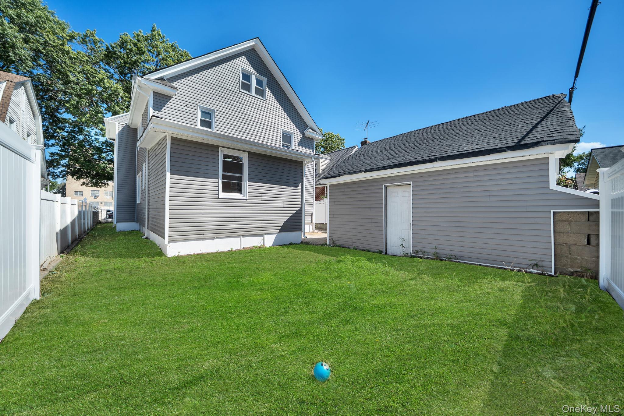 Single Family Springfield Boulevard Queens, NY 11428, MLS-1051423-41