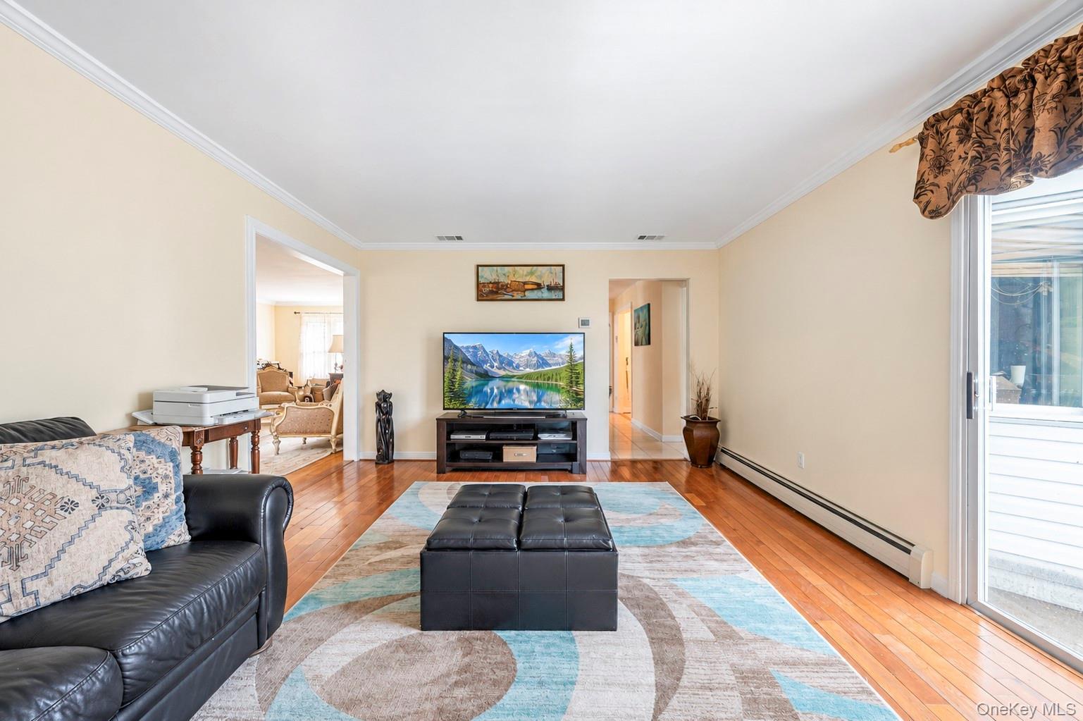 Single Family Waterford Drive Suffolk County, NY 11798, MLS-1051429-10