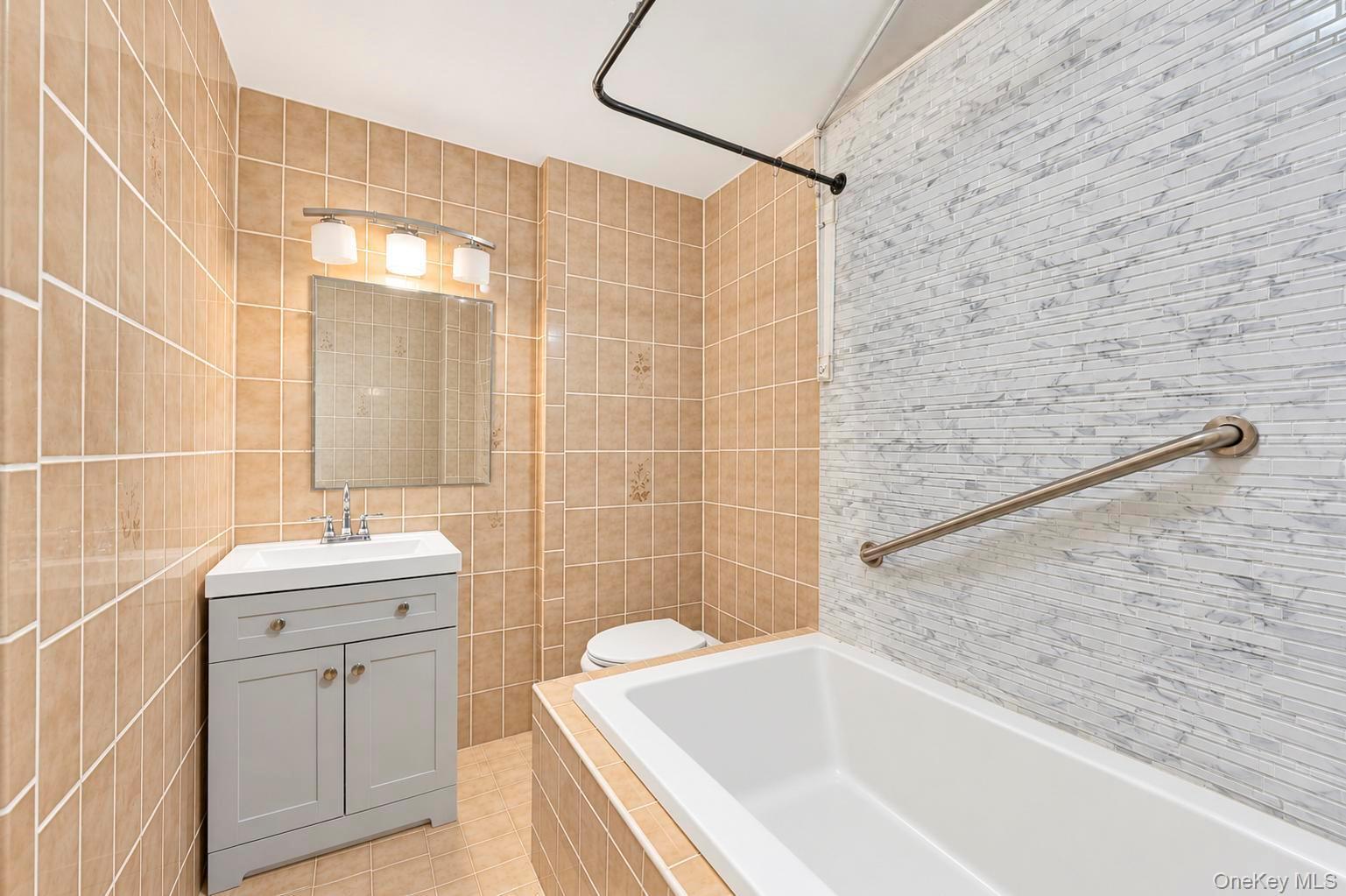 Single Family Waterford Drive Suffolk County, NY 11798, MLS-1051429-22