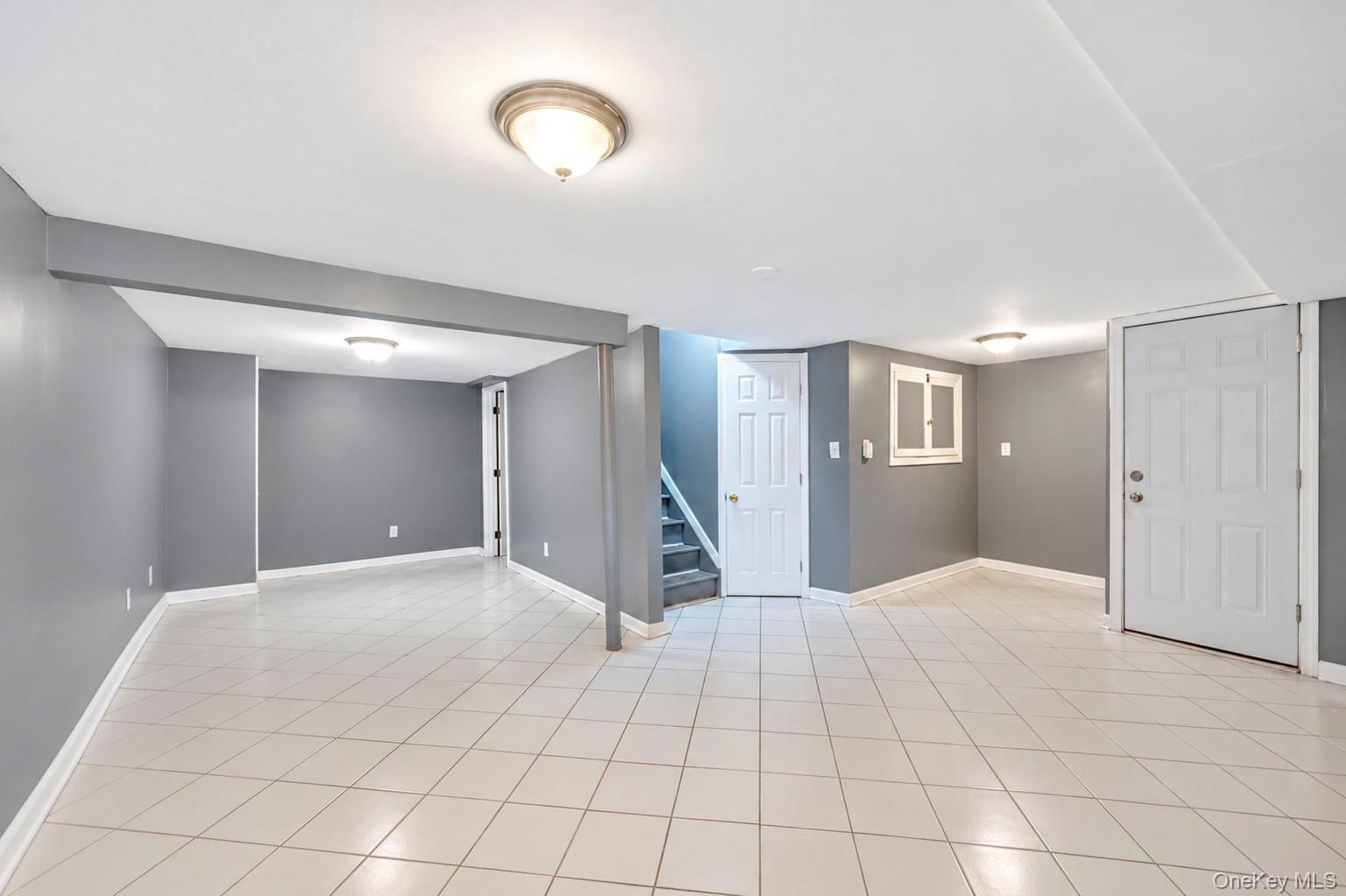 Single Family Waterford Drive Suffolk County, NY 11798, MLS-1051429-29