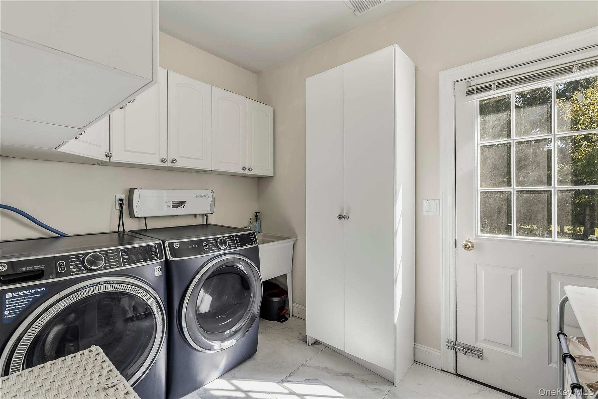 Single Family King Arthur Court  Rockland County, NY 10956, MLS-1051444-18