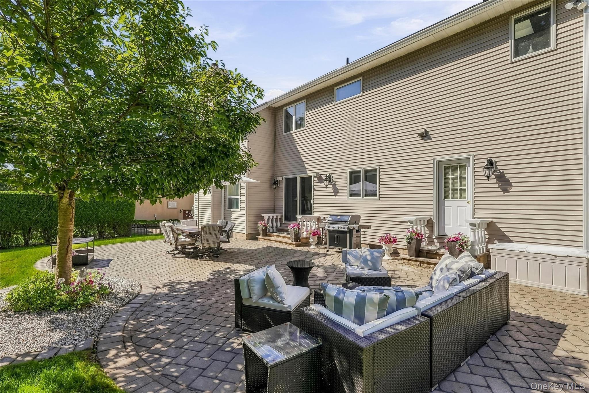 Single Family King Arthur Court  Rockland County, NY 10956, MLS-1051444-40