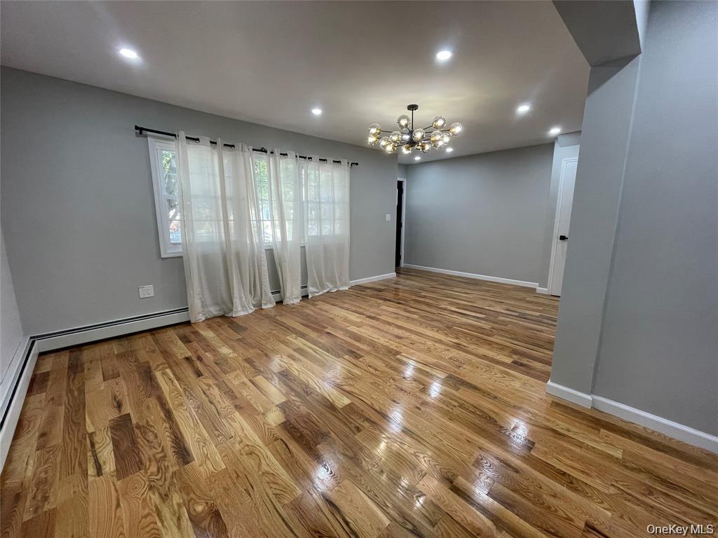 Single Family Bedell Street Queens, NY 11413, MLS-1051446-16