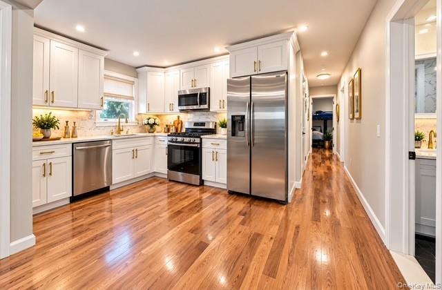 Single Family Bedell Street Queens, NY 11413, MLS-1051446-2