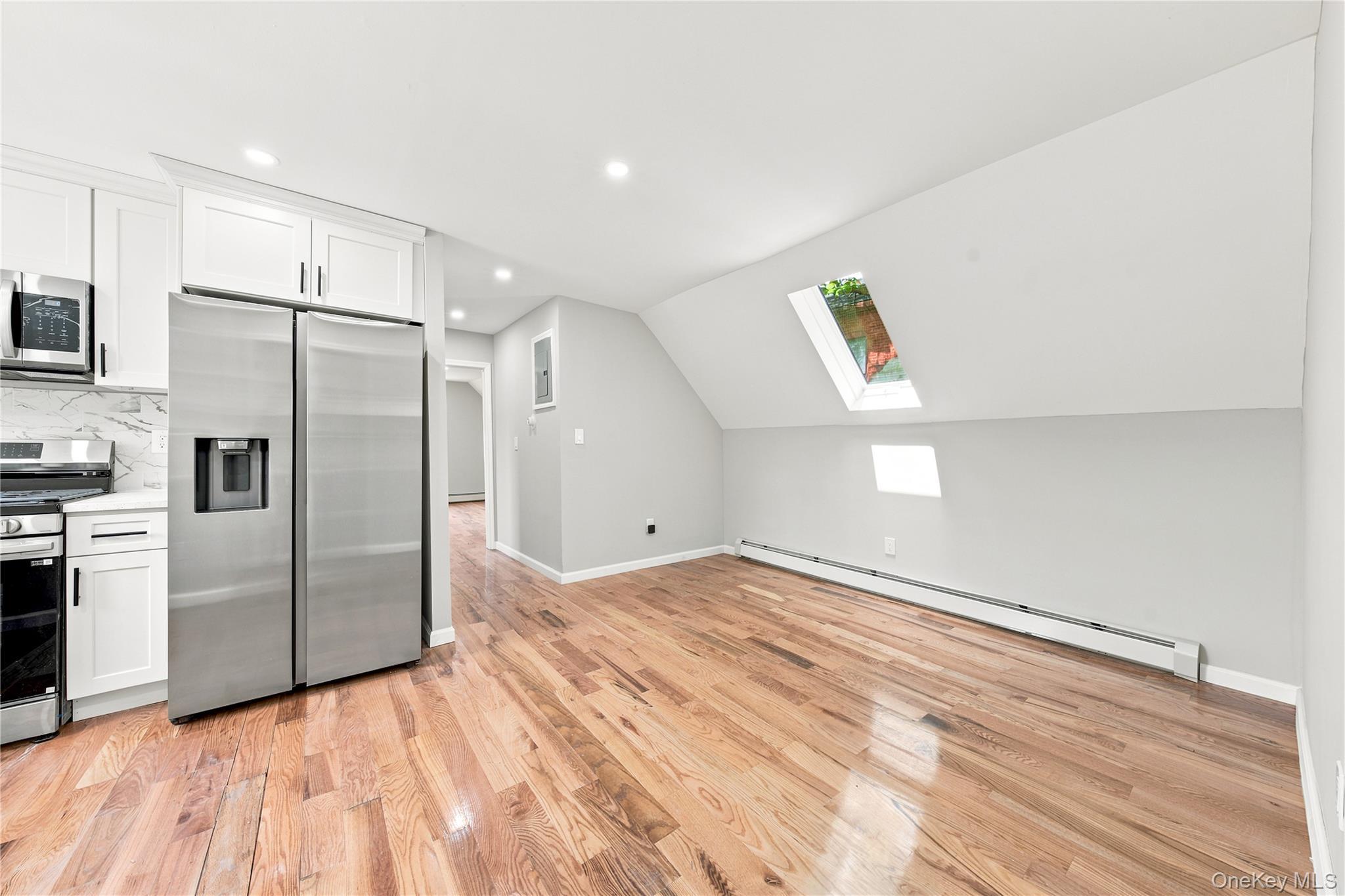 Single Family Bedell Street Queens, NY 11413, MLS-1051446-3