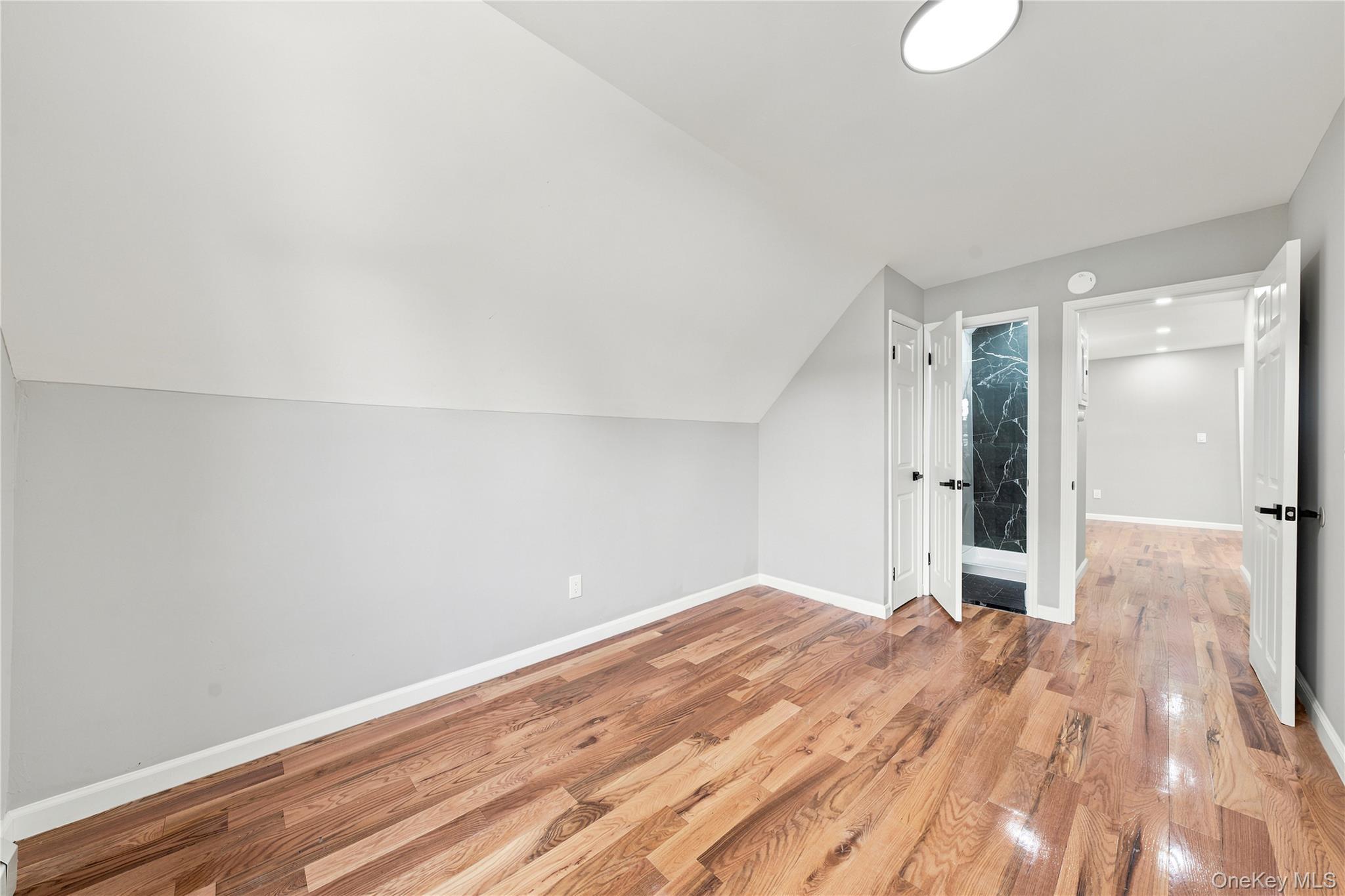 Single Family Bedell Street Queens, NY 11413, MLS-1051446-4