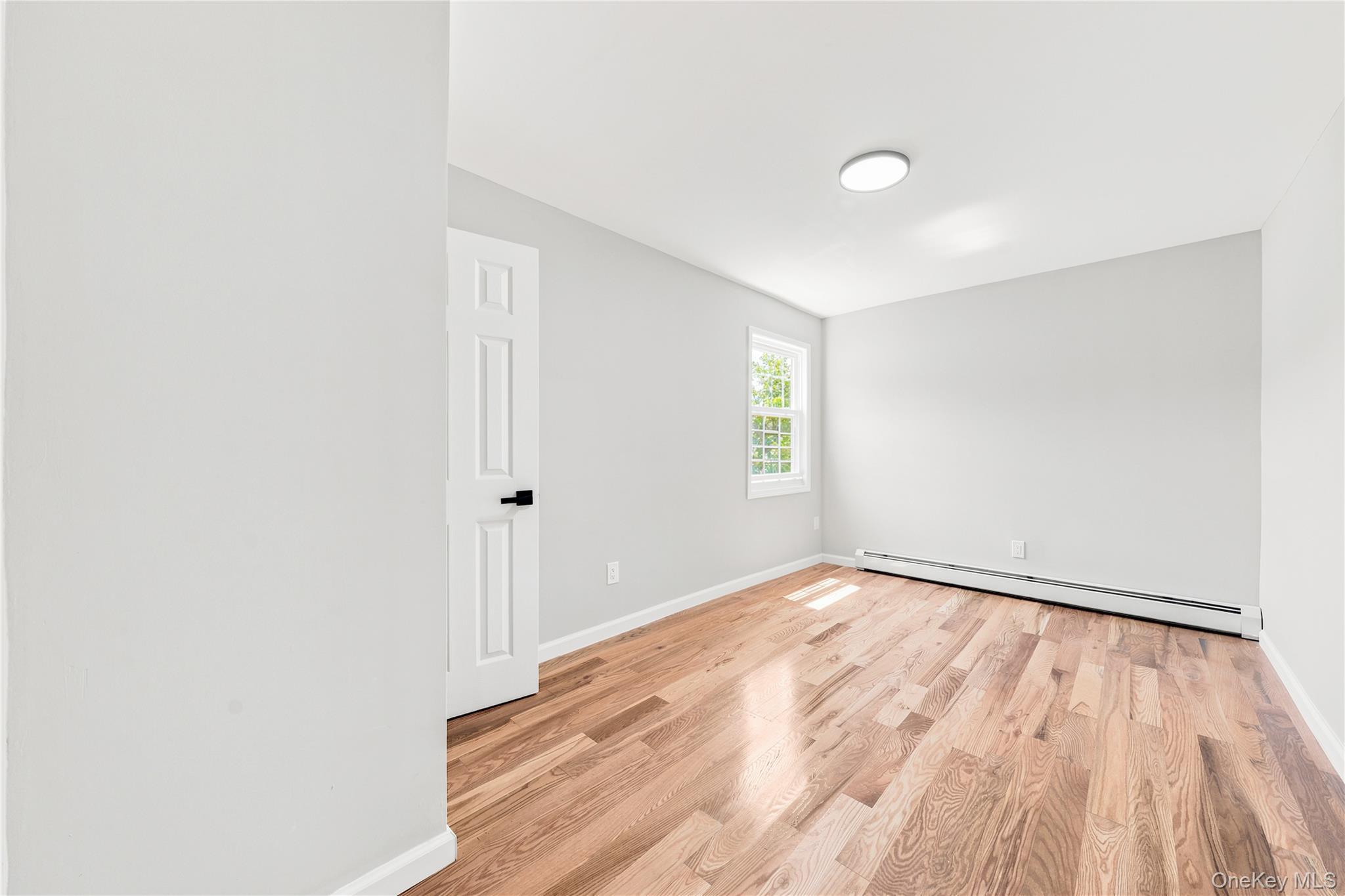 Single Family Bedell Street Queens, NY 11413, MLS-1051446-5