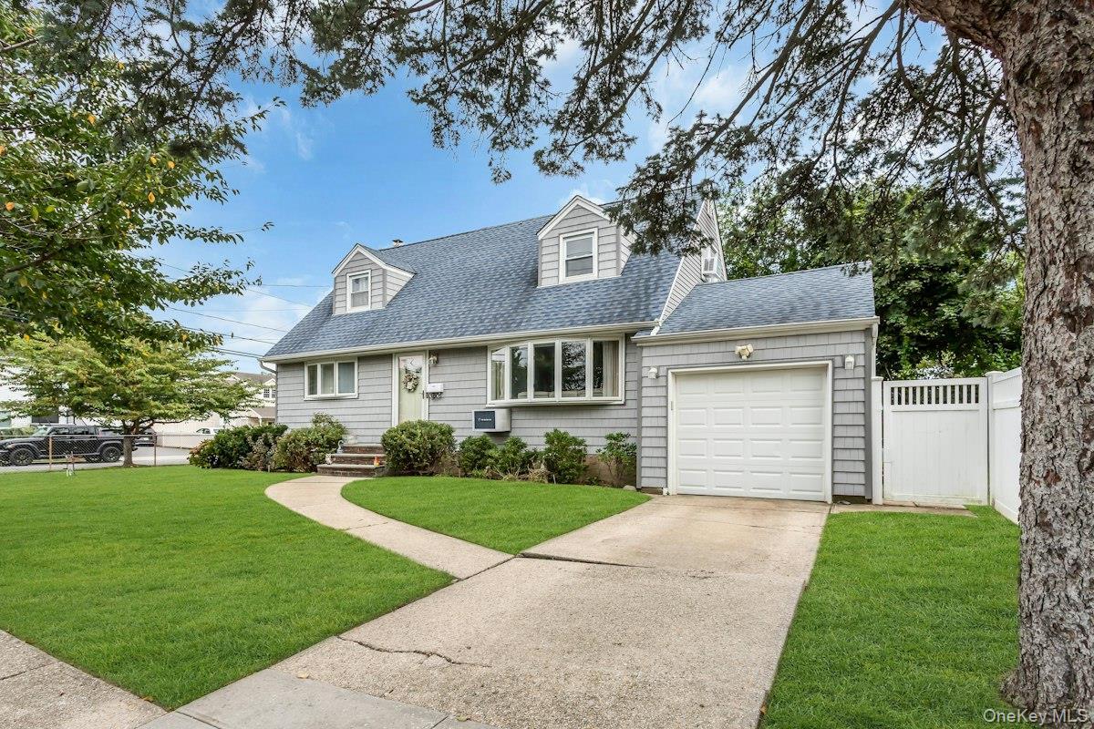 Single Family N Summit Drive  Nassau County, NY 11758, MLS-1051448-14