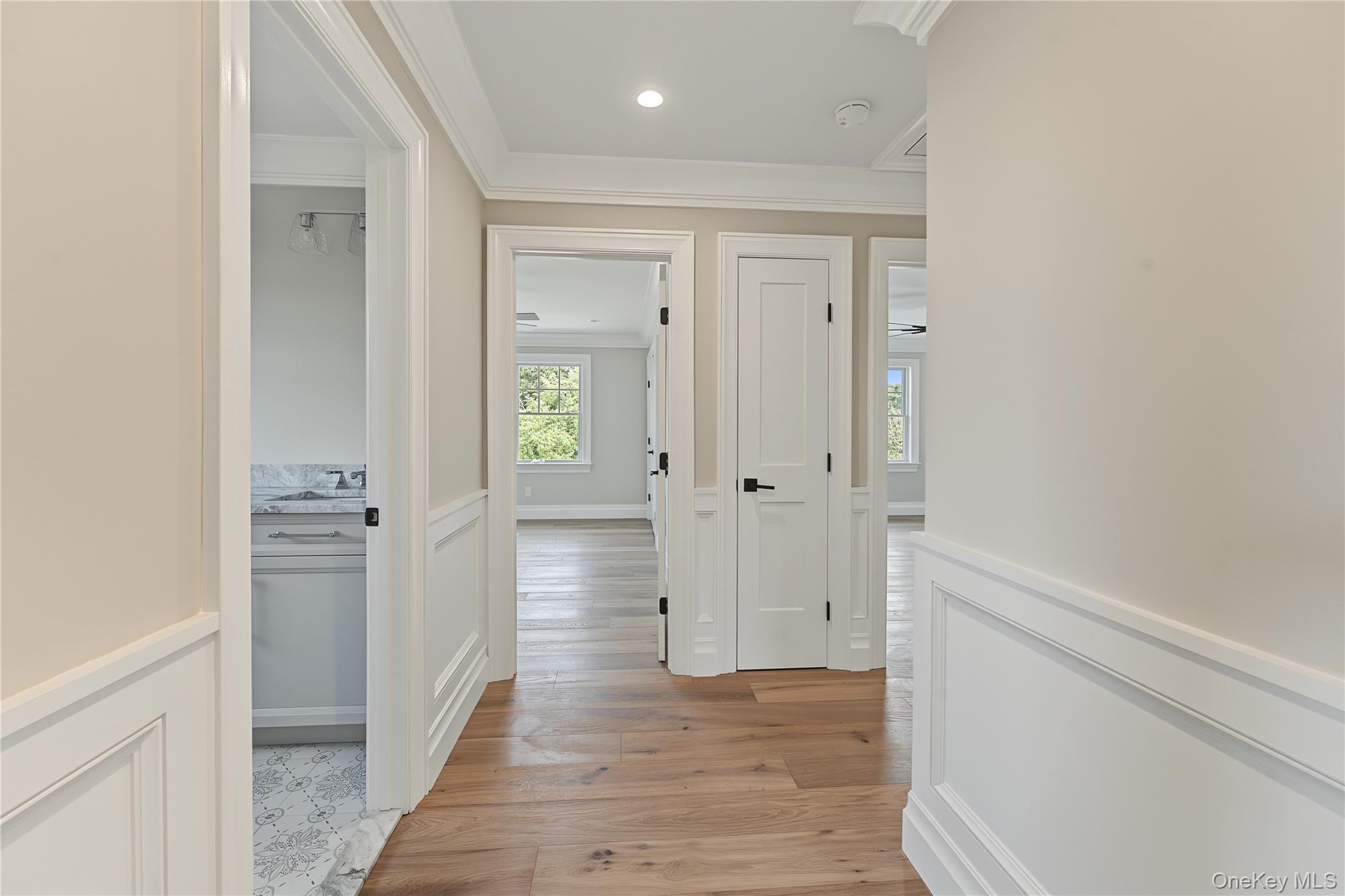Single Family Jareds Path Suffolk County, NY 11719, MLS-1051454-38