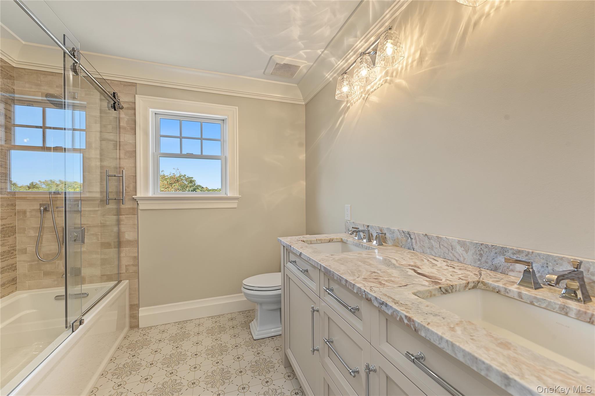 Single Family Jareds Path Suffolk County, NY 11719, MLS-1051454-39