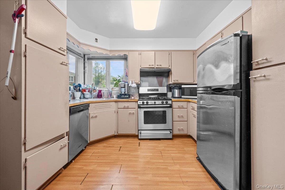 Single Family Stevens Avenue Westchester County, NY 10704, MLS-1051464-8