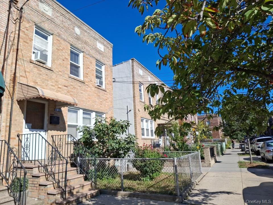 Single Family 29th Avenue Queens, NY 11102, MLS-1051485-16