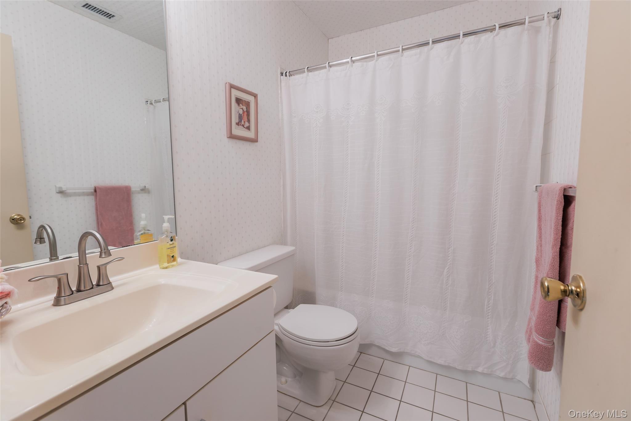 Single Family Birchwood Park Drive  Suffolk County, NY 11953, MLS-1051486-18