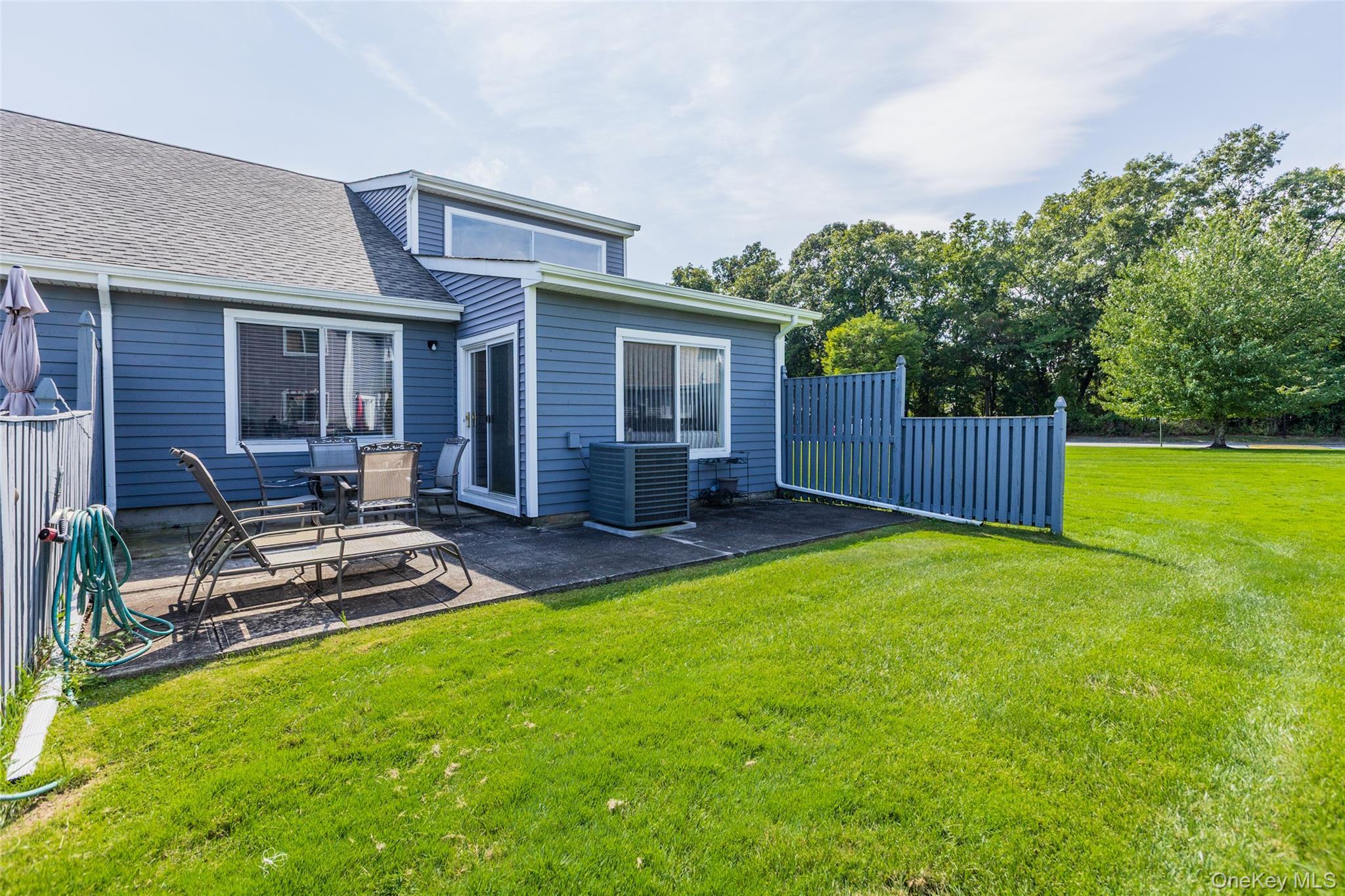 Single Family Birchwood Park Drive  Suffolk County, NY 11953, MLS-1051486-3